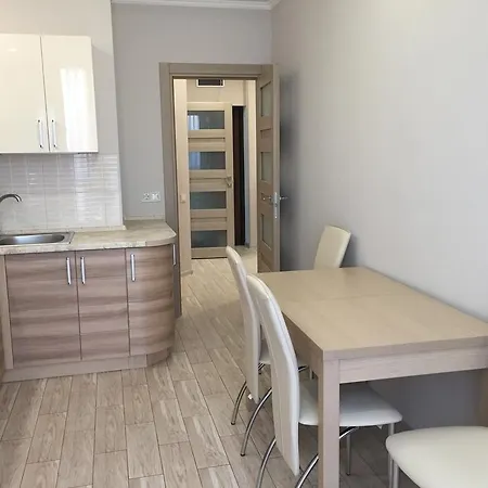 Апартаменти Bezhevaya 120 *