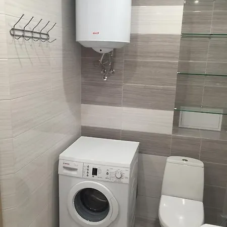 Апартаменти Bezhevaya 120